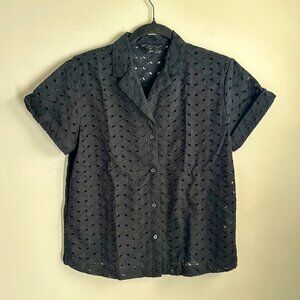 BANANA REPUBLIC Black Short Sleeve Eyelet Cut-out Button Up